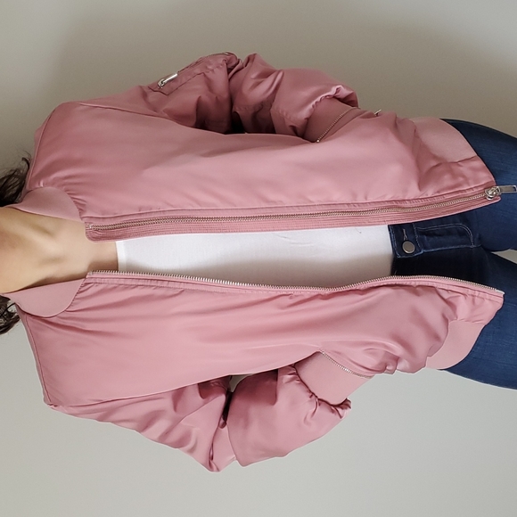 Aritzia Jackets & Blazers - Aritzia The Group Babaton Gilman Bomber jacket